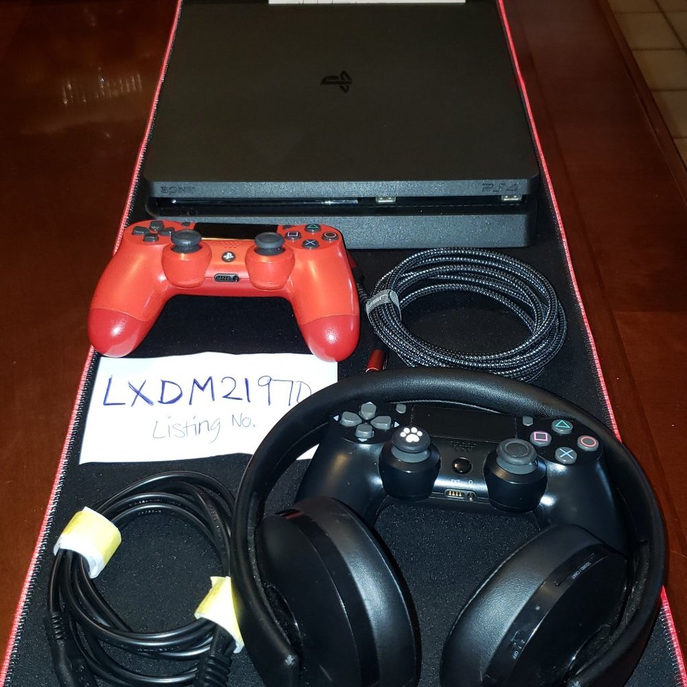 Sony Playstation 4 1TB